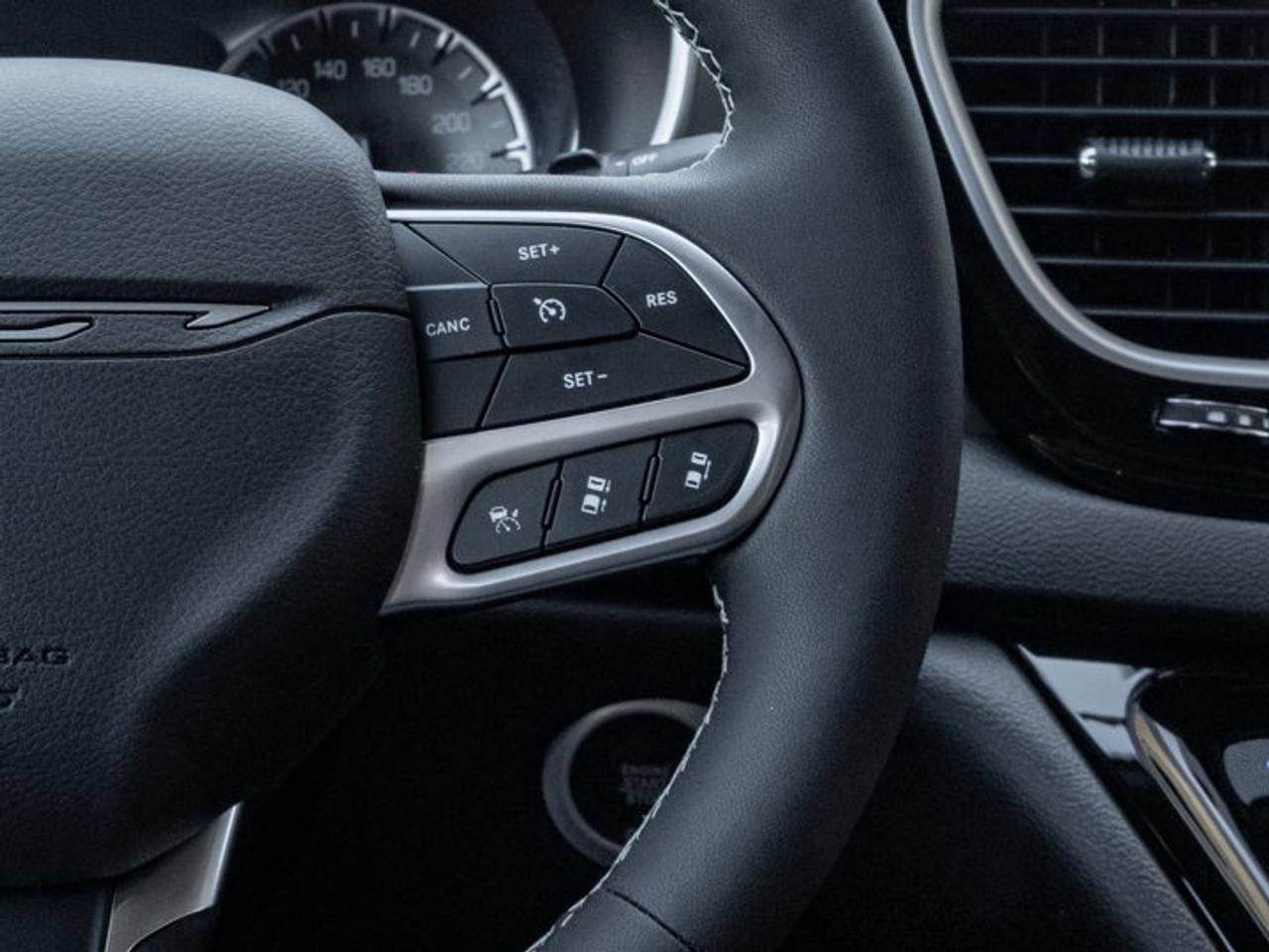 2027 Dodge Grand Caravan SXT Photo