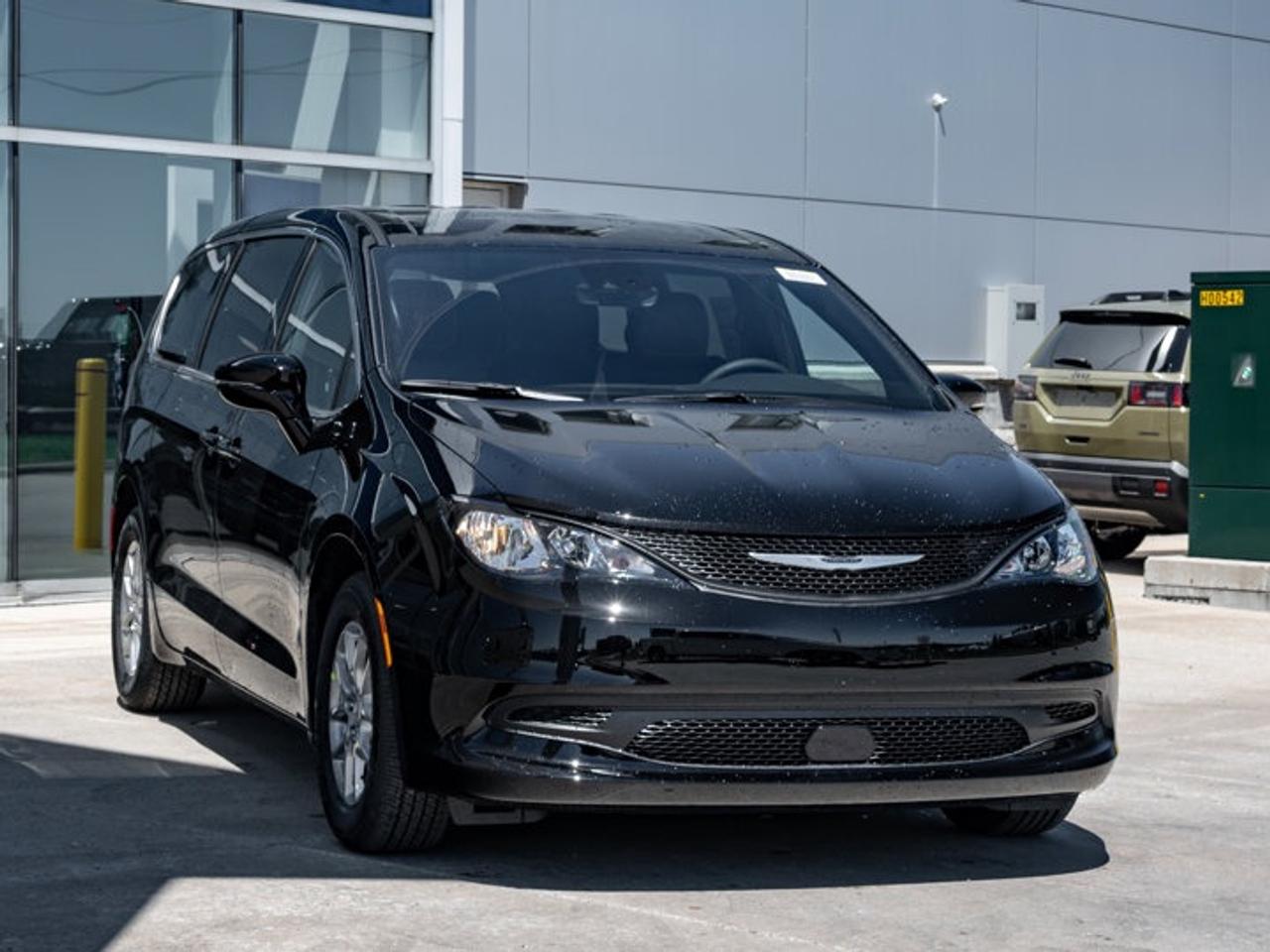 2027 Dodge Grand Caravan SXT Photo