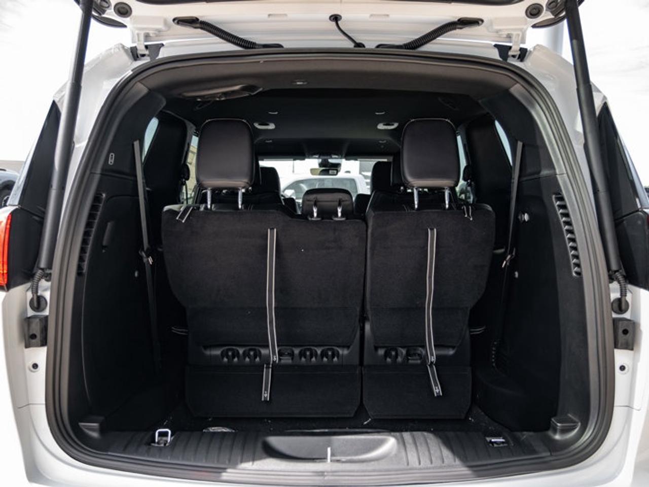2027 Dodge Grand Caravan SXT Photo