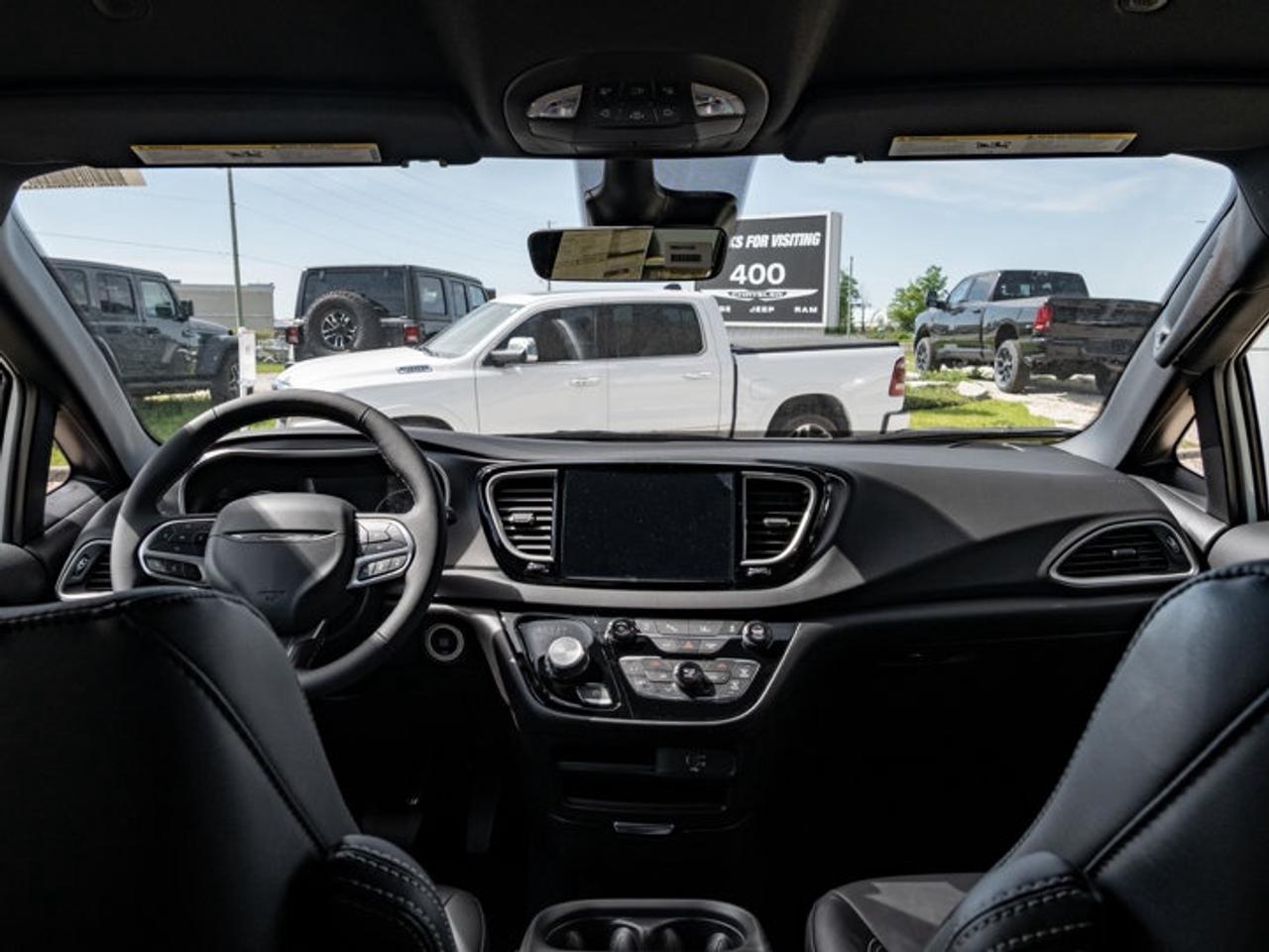 2027 Dodge Grand Caravan SXT Photo