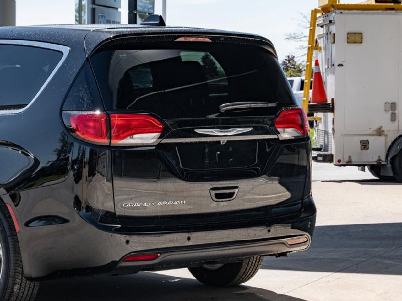 2027 Dodge Grand Caravan SXT Photo