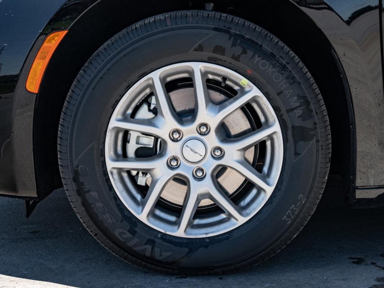 2027 Dodge Grand Caravan SXT Photo