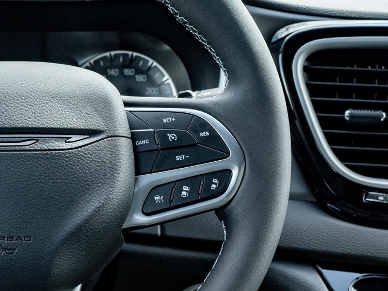 2027 Dodge Grand Caravan SXT Photo