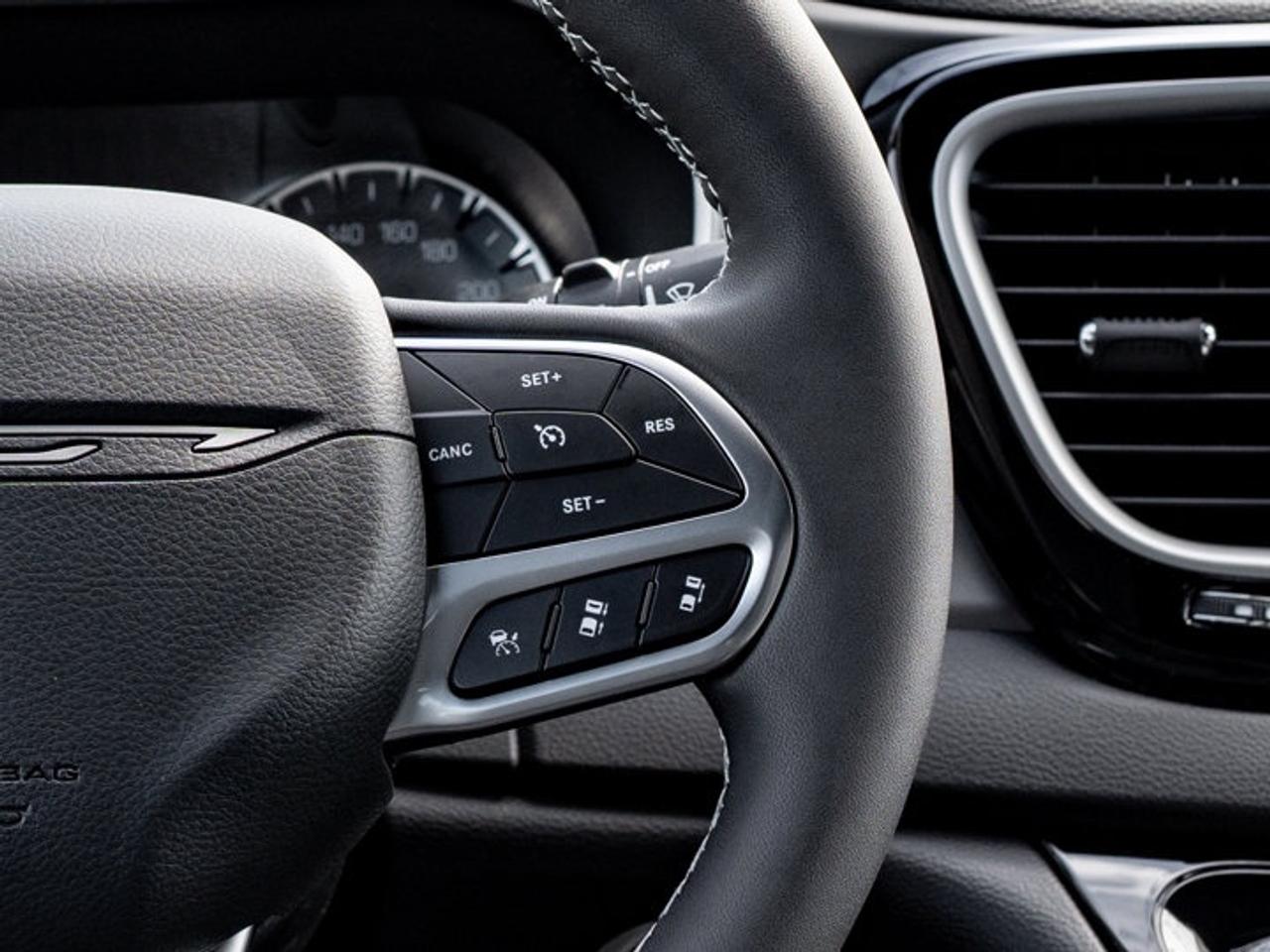 2027 Dodge Grand Caravan SXT Photo