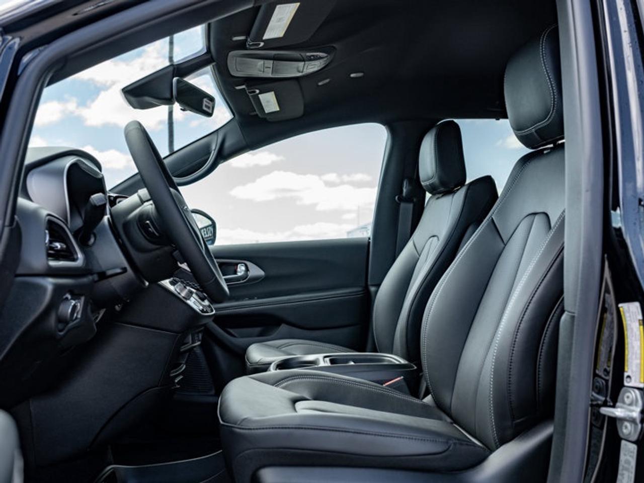 2027 Dodge Grand Caravan SXT Photo