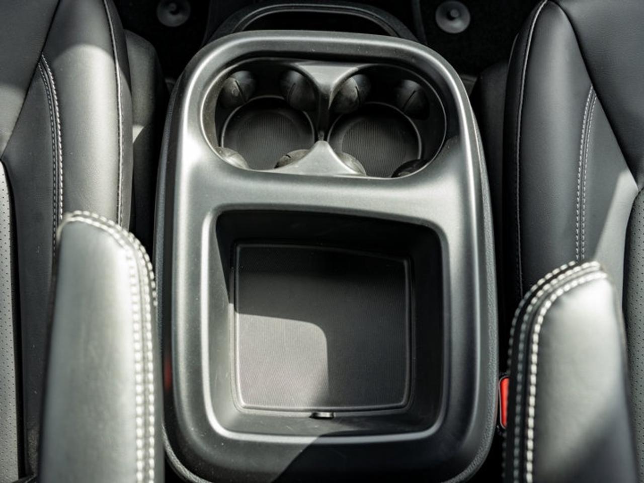 2027 Dodge Grand Caravan SXT Photo