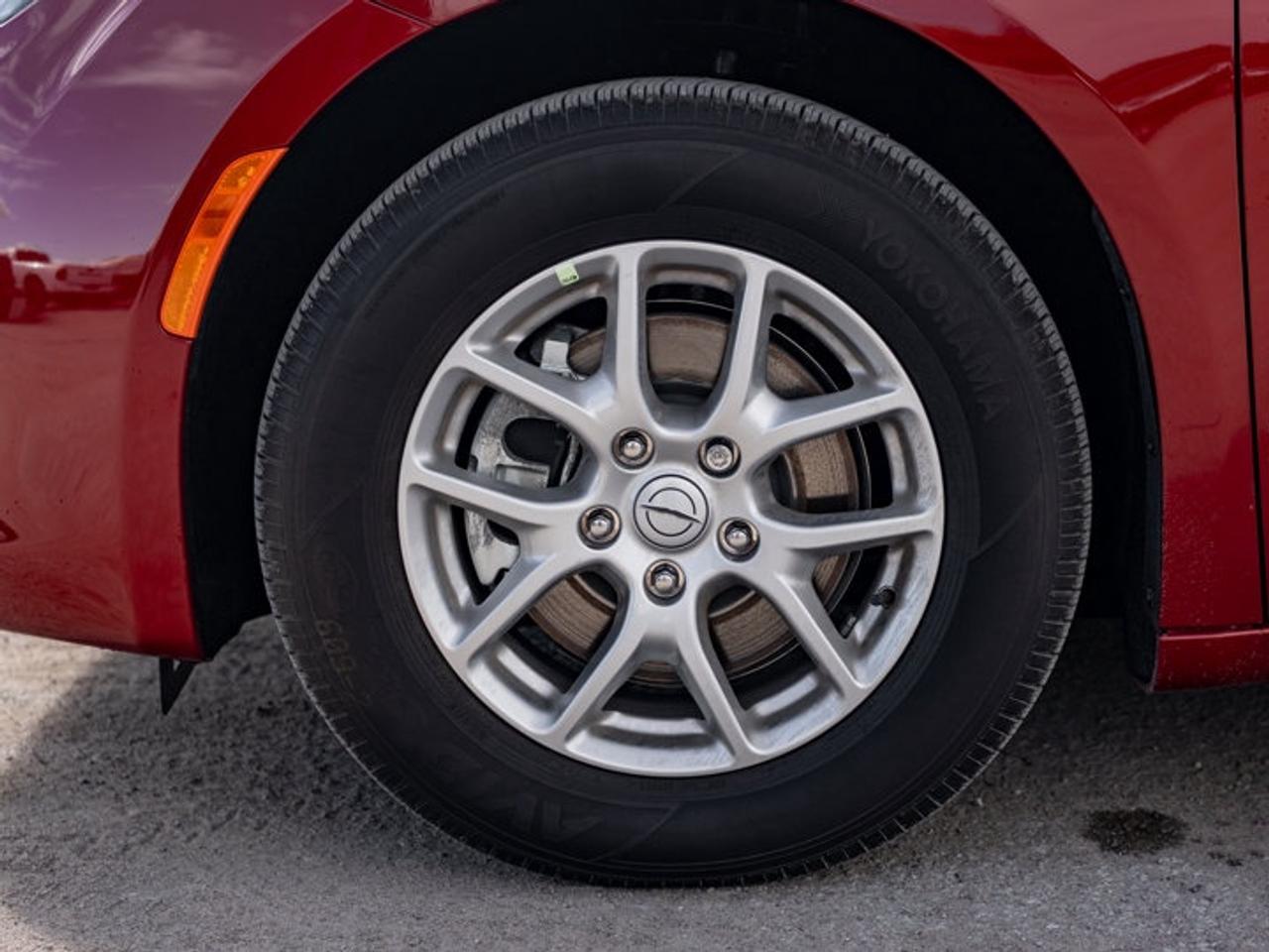 2027 Dodge Grand Caravan SXT Photo