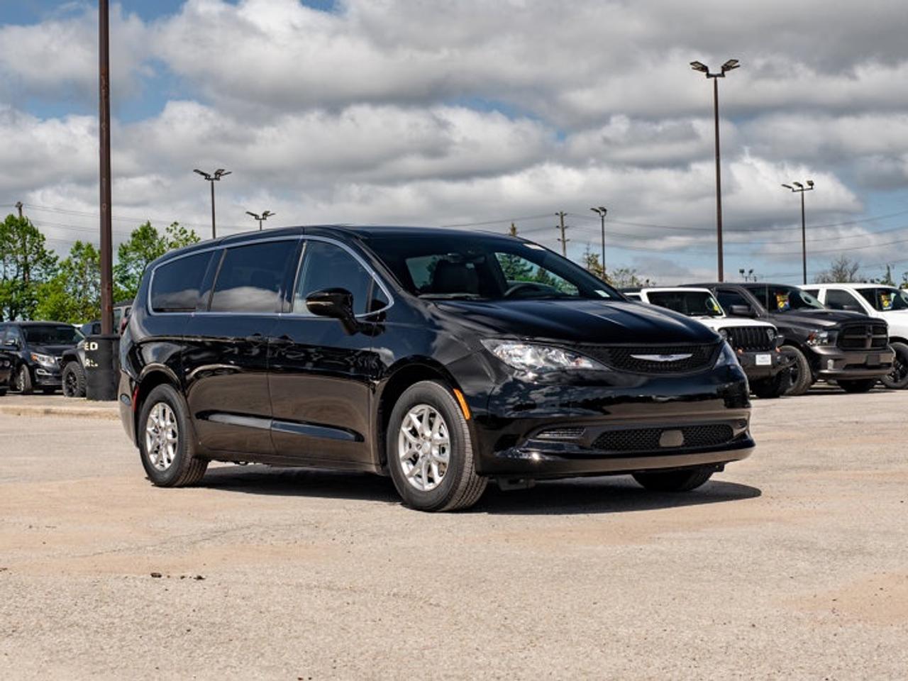 2027 Dodge Grand Caravan SXT Photo