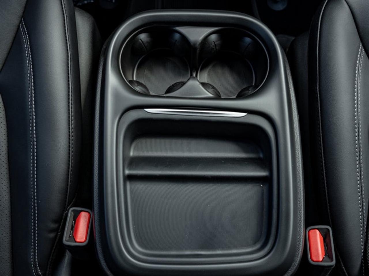 2027 Dodge Grand Caravan SXT Photo