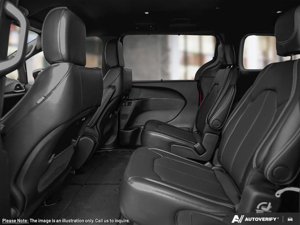 2027 Chrysler Pacifica Select Photo