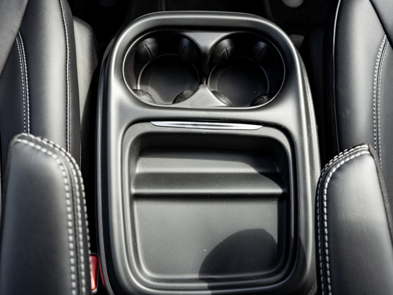 2027 Dodge Grand Caravan SXT Photo