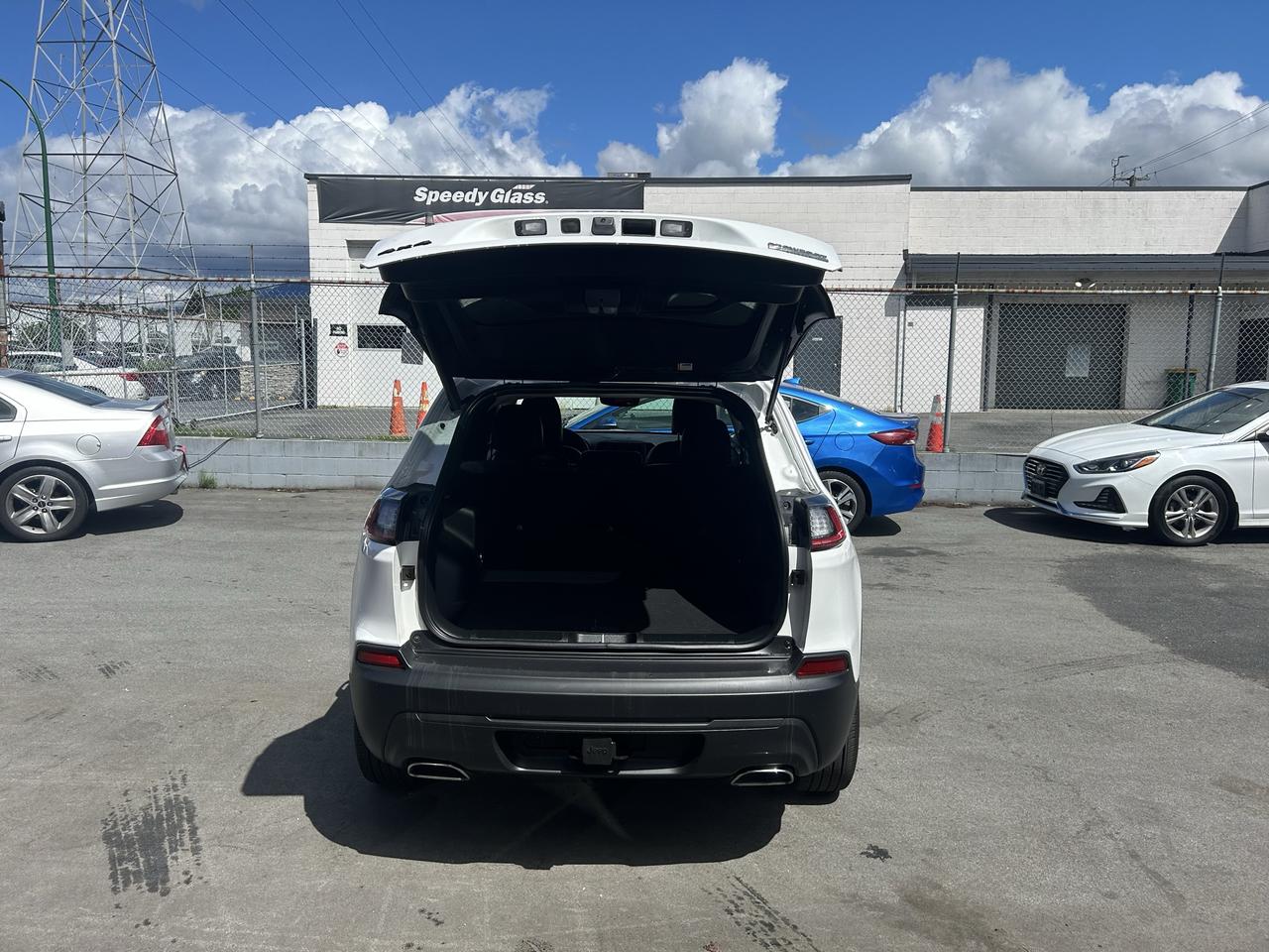2022 Jeep Cherokee Altitude 4x4 Photo