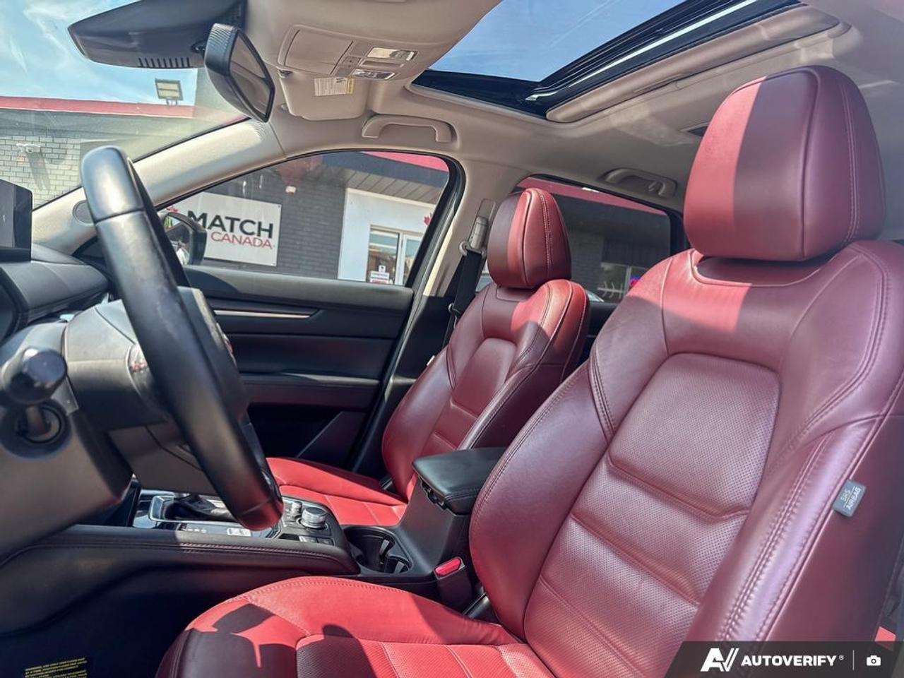 2021 Mazda CX-5 KURO / ONE OWNER / LEATHER / ROOF / AWD /HTD SEATS Photo