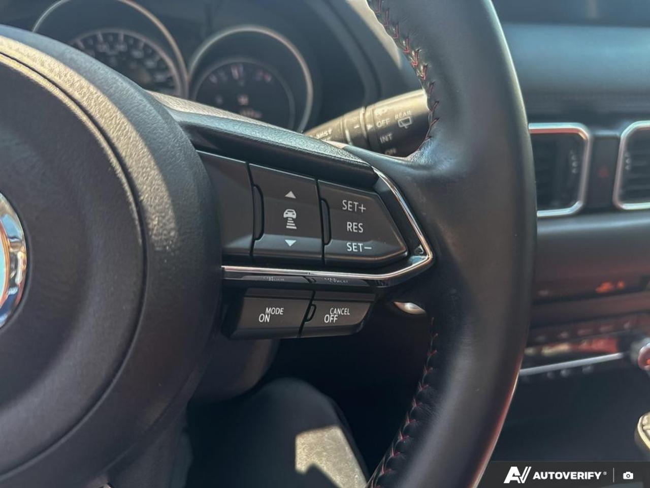 2021 Mazda CX-5 KURO / ONE OWNER / LEATHER / ROOF / AWD /HTD SEATS Photo