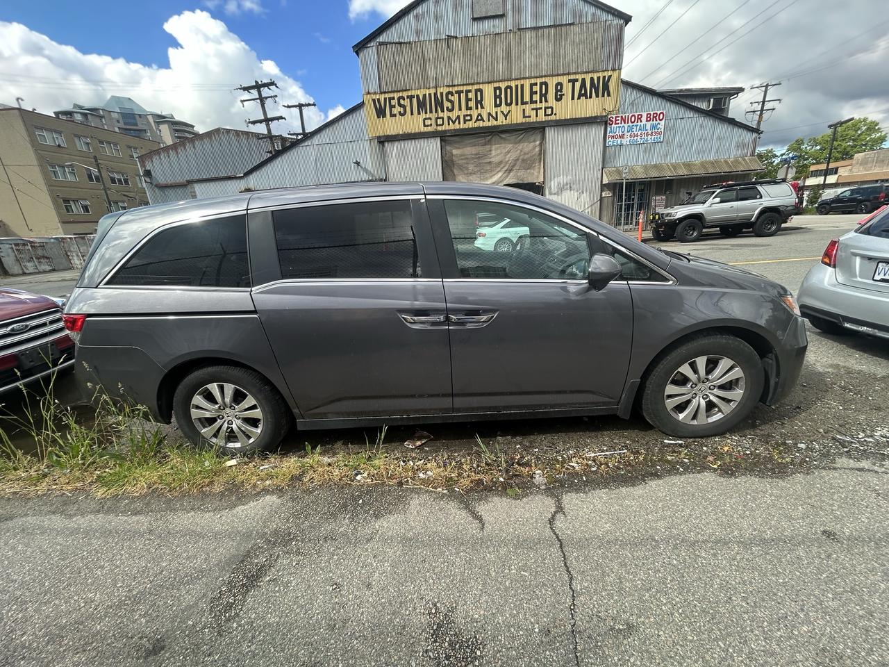 2014 Honda Odyssey EX Photo