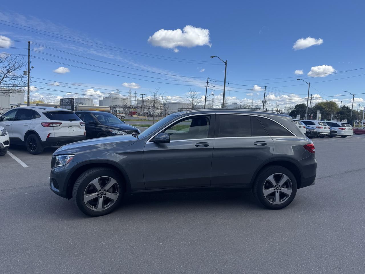 2018 Mercedes-Benz GLC-Class 300 4MATIC LEATHER PANO/ROOF NAVI B/SPOT CAMERA Photo3