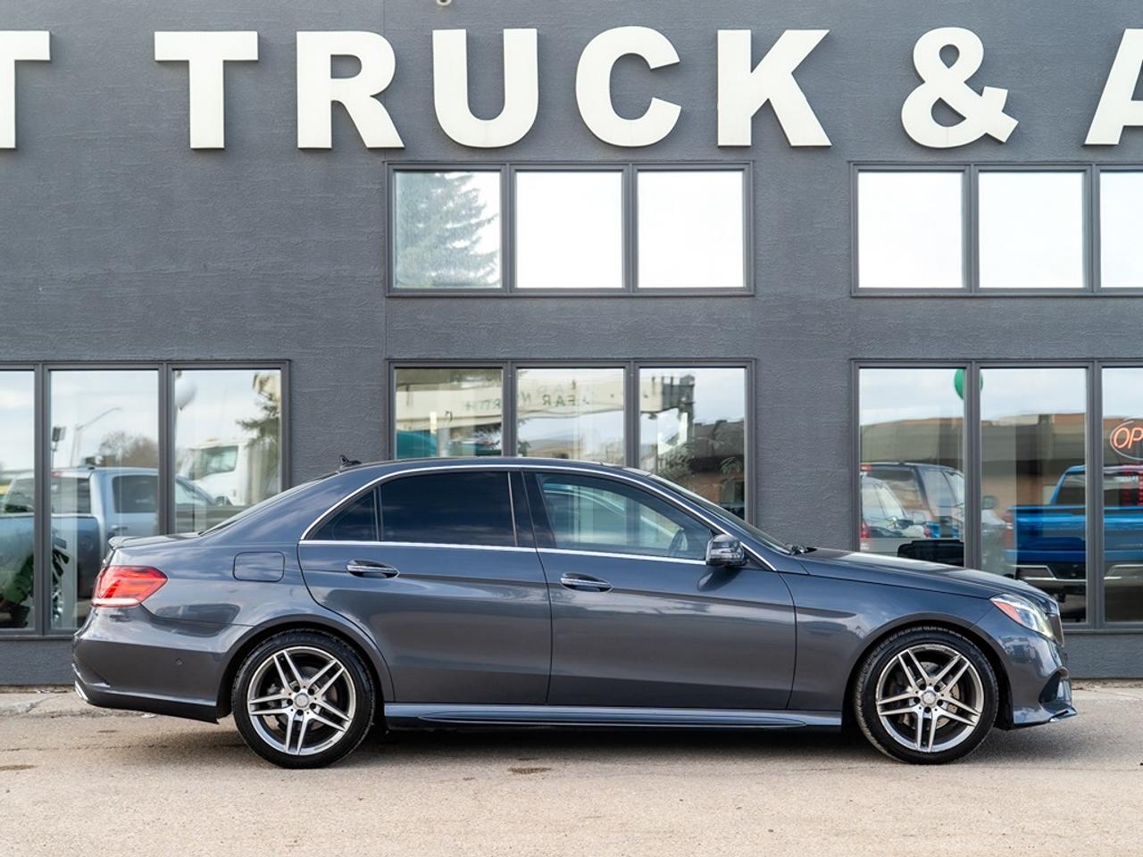 2016 Mercedes-Benz E-Class 4dr Sdn E 250 BlueTEC 4MATIC Photo4