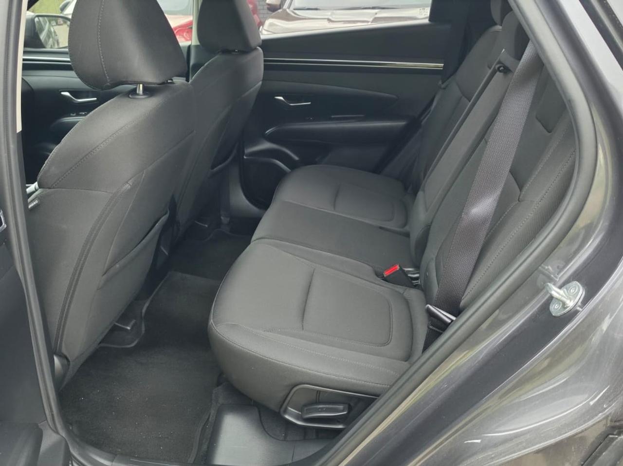 2023 Hyundai Tucson ESSENTIAL / ONE OWNER / HTD SEATS / AWD/ BLUETOOTH Photo4
