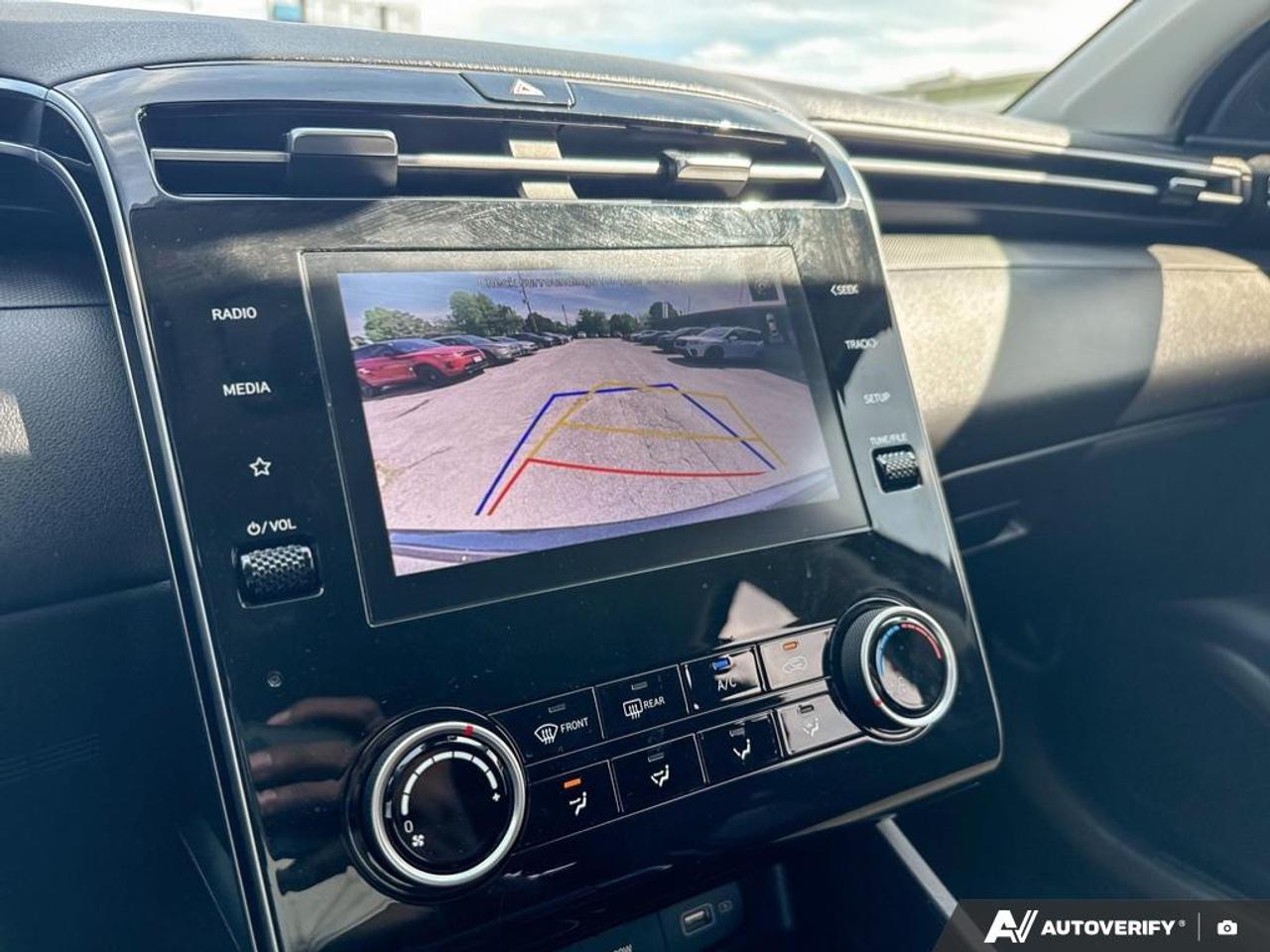 2023 Hyundai Tucson ESSENTIAL / ONE OWNER / HTD SEATS / AWD/ BLUETOOTH Photo