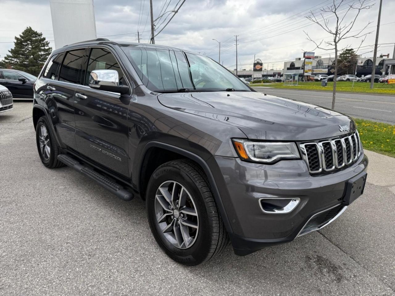 2018 Jeep Grand Cherokee LIMITED V6 **LOW MILEAGE** NAVI/ SUNROOF/ LEATHER Photo