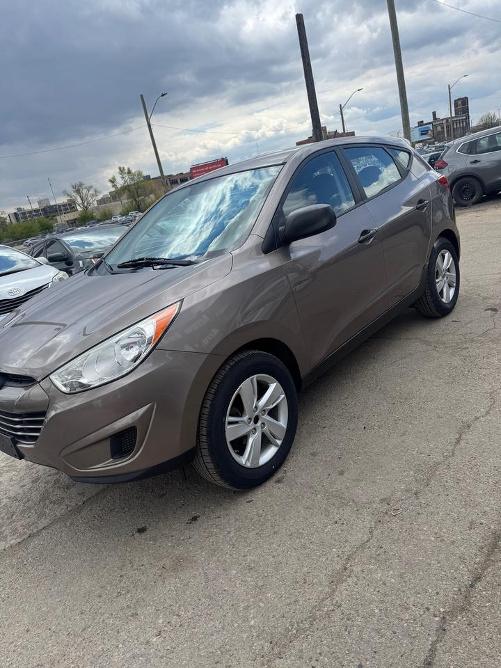 2011 Hyundai Tucson FWD 4dr I4 Auto GL Photo
