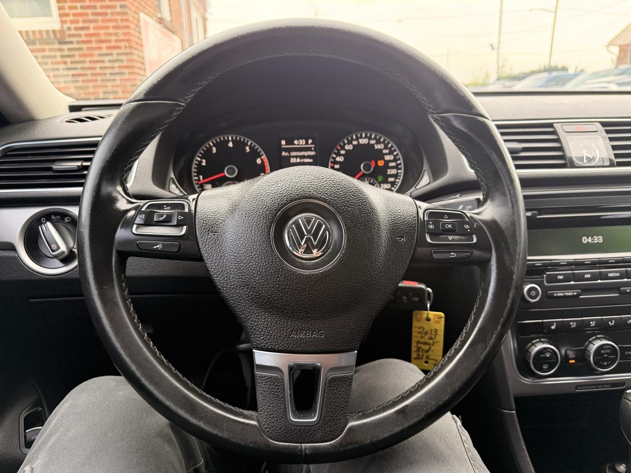 2013 Volkswagen Passat Trendline Photo
