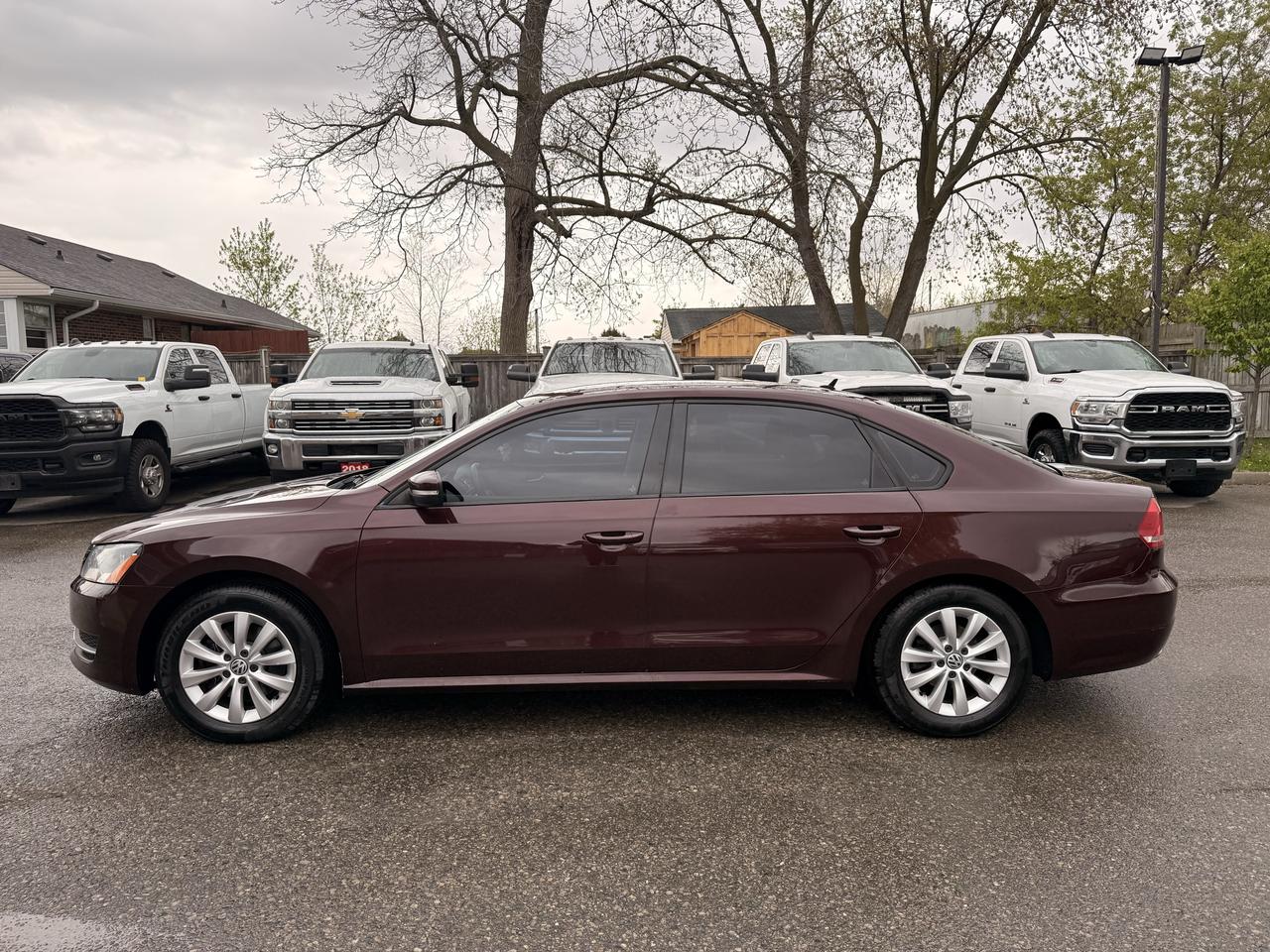 2013 Volkswagen Passat Trendline Photo3