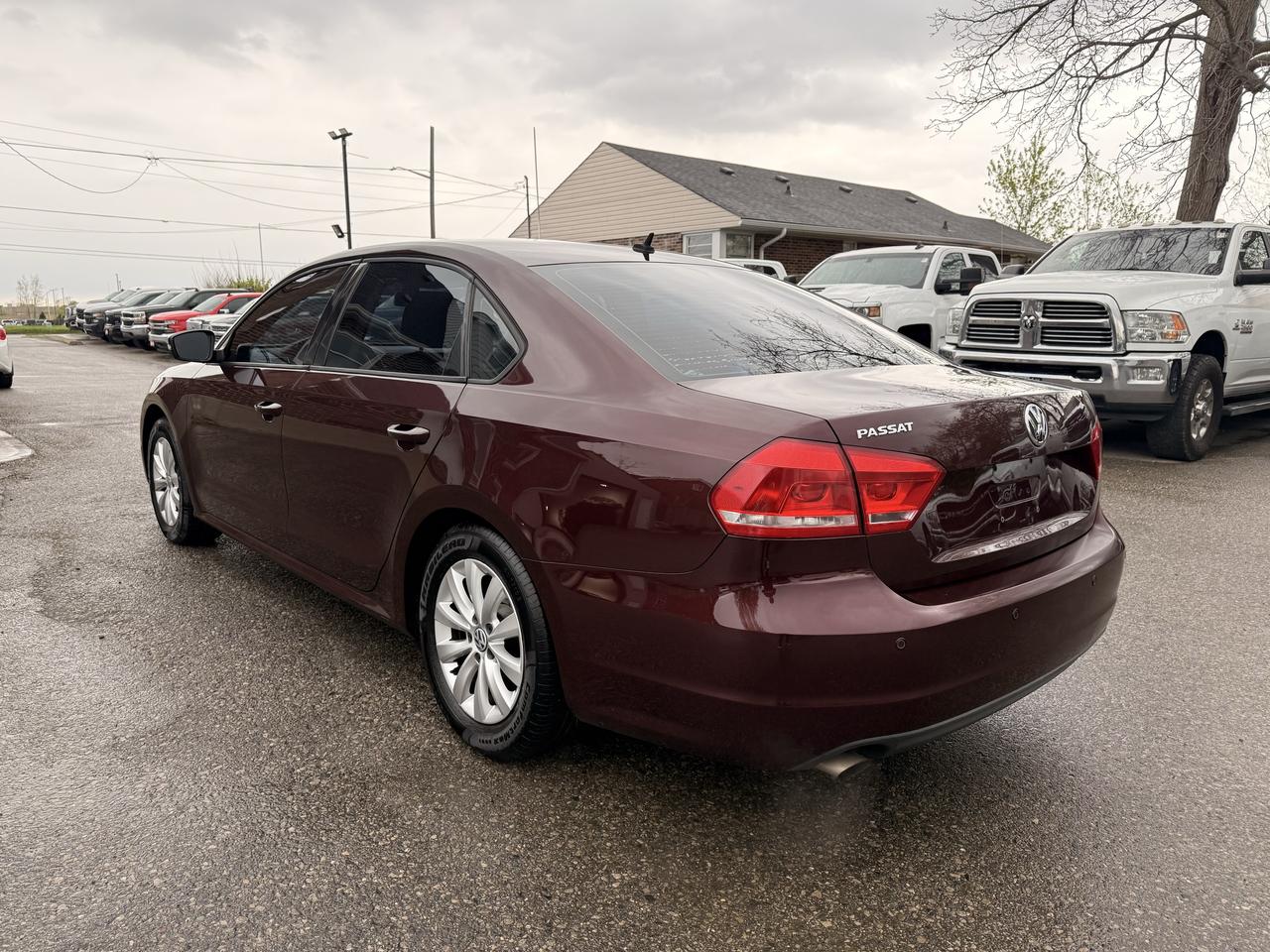 2013 Volkswagen Passat Trendline Photo