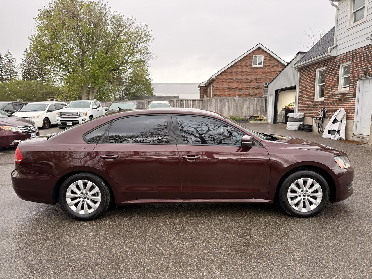 2013 Volkswagen Passat Trendline Photo