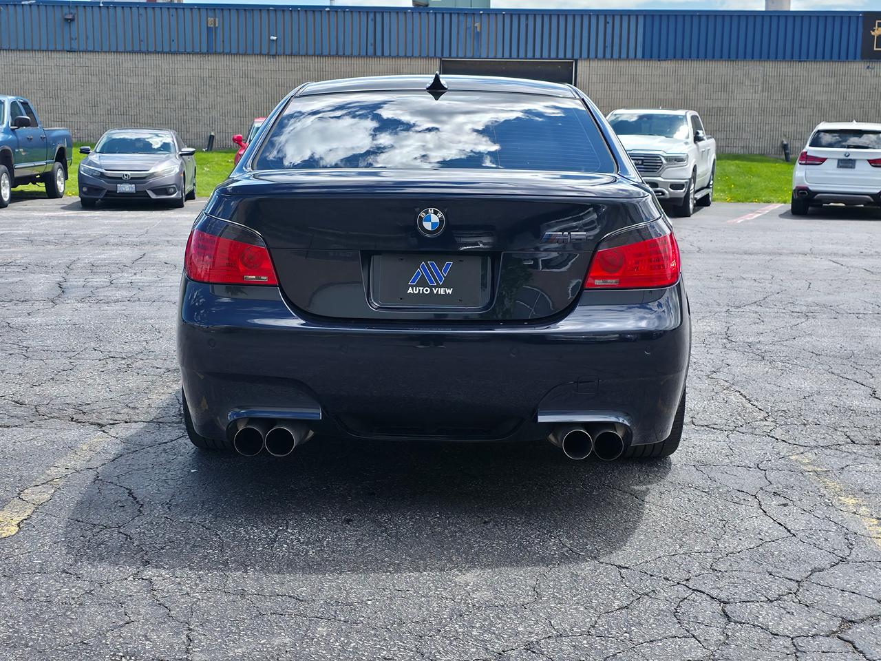 2010 BMW M5 **OUTSTANDING SERVICE RECORDS** Photo