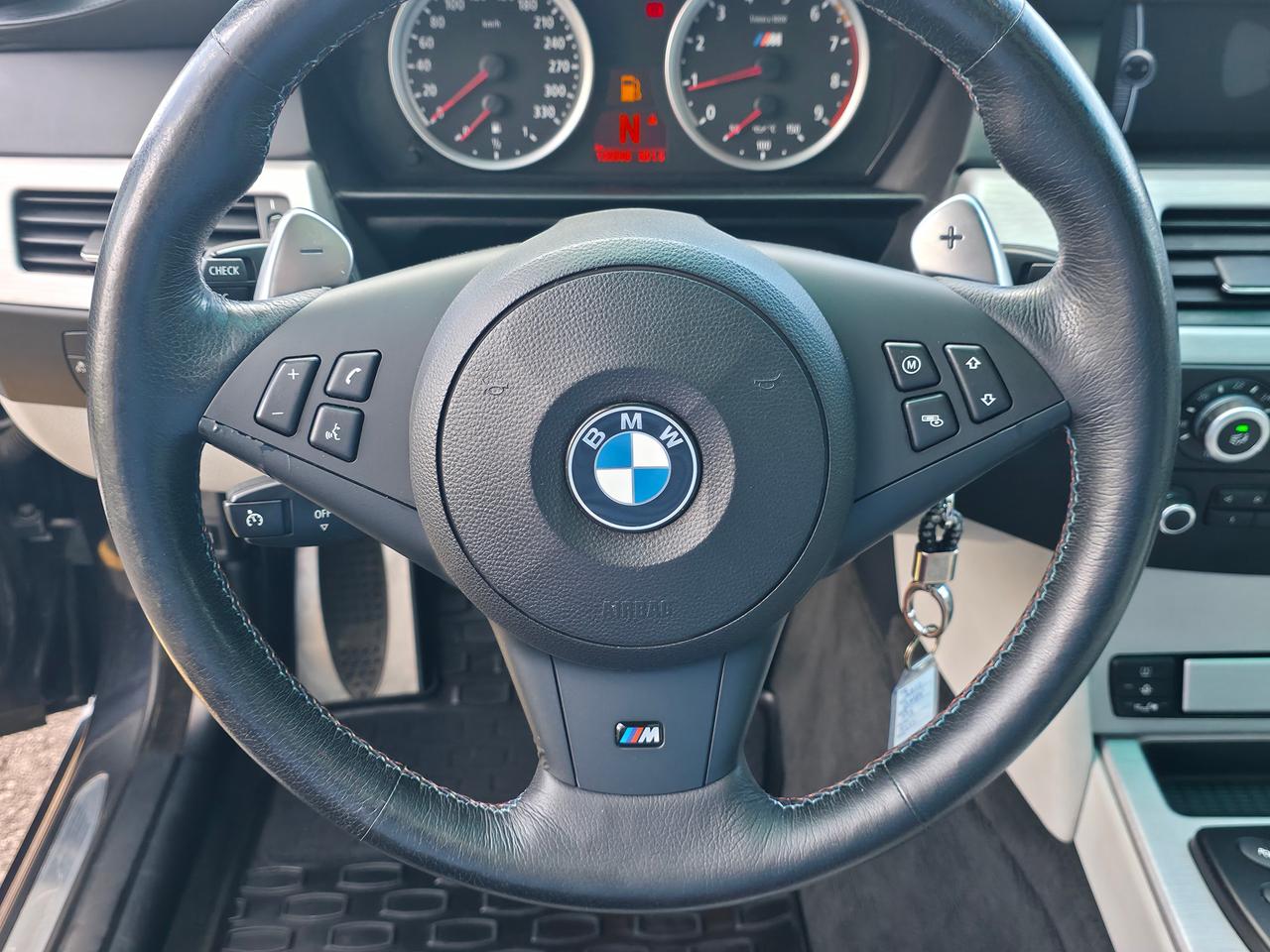 2010 BMW M5 **OUTSTANDING SERVICE RECORDS** Photo
