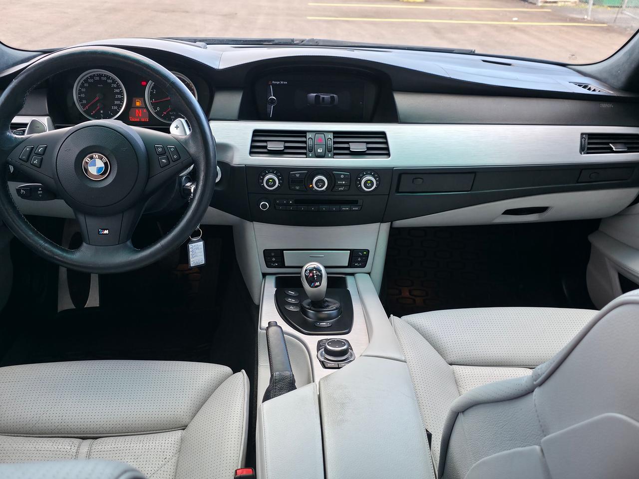 2010 BMW M5 **OUTSTANDING SERVICE RECORDS** Photo