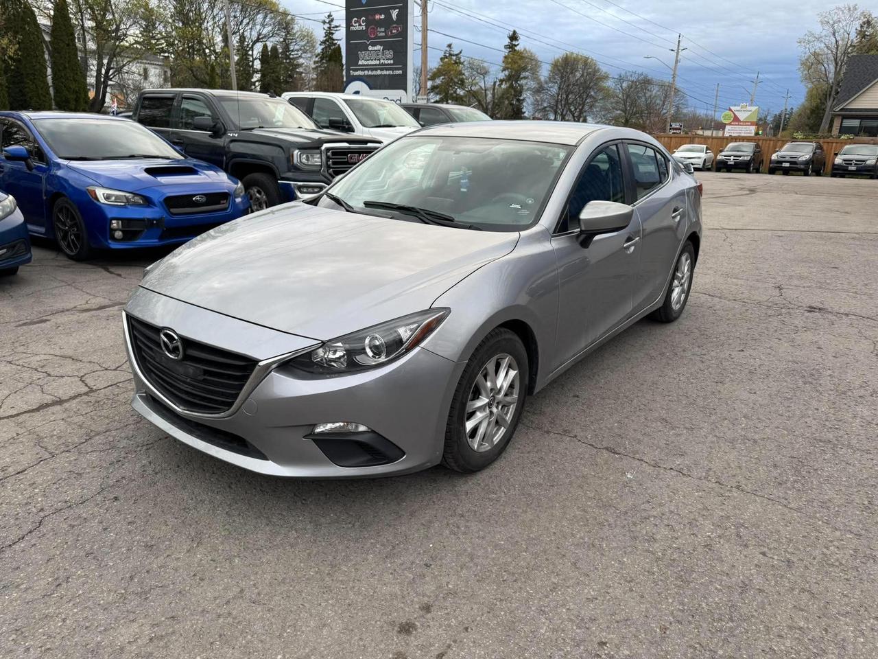 2014 Mazda MAZDA3 GS-SKY Photo2