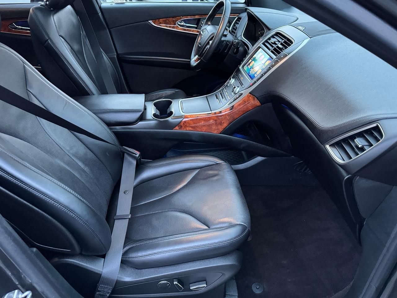 2019 Lincoln Nautilus Reserve+CLEAN CARFAX+2 Sets of Tires & Rims Photo