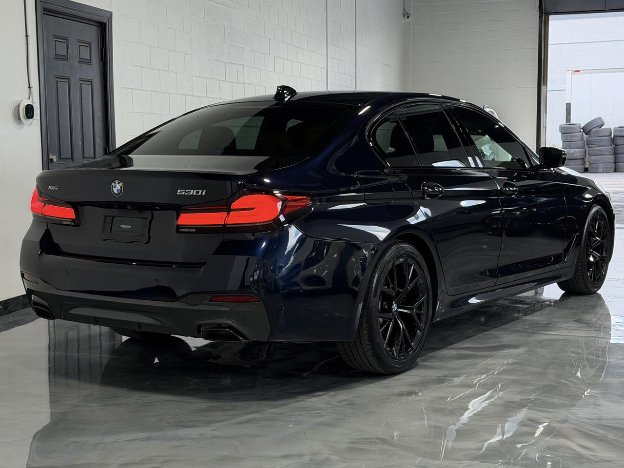 2021 BMW 5 Series 530i xDrive MSPORT|NAVI|BACKUP Photo2