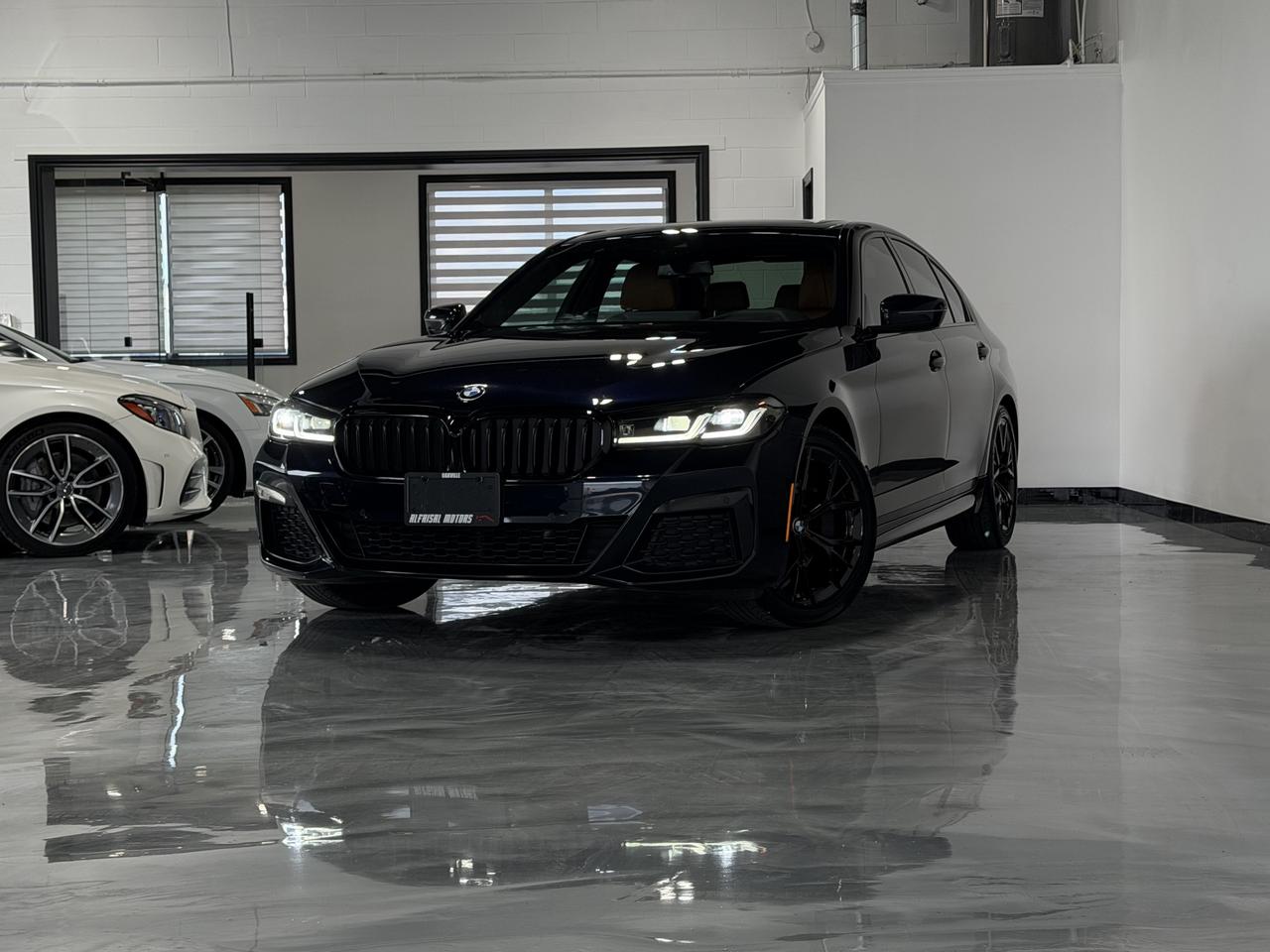 2021 BMW 5 Series 530i xDrive MSPORT|NAVI|BACKUP Photo