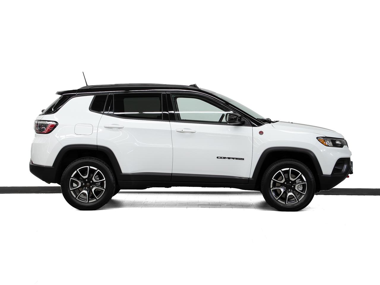 2024 Jeep Compass TRAILHAWK 4x4 | Pano roof | BSM | ACC | CarPlay