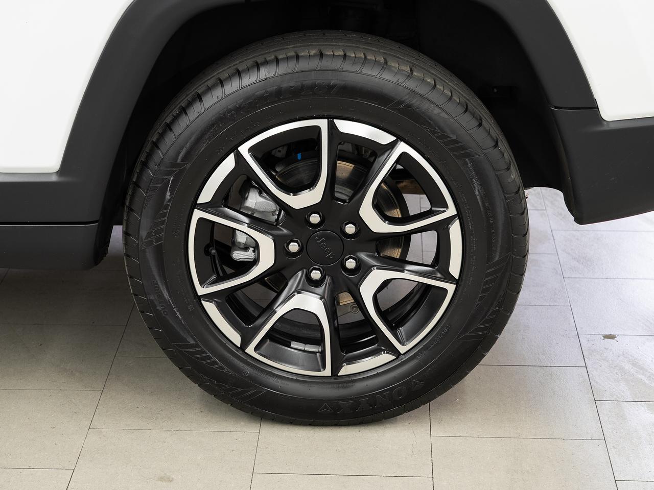 2024 Jeep Compass TRAILHAWK 4x4 | Pano roof | BSM | ACC | CarPlay Photo