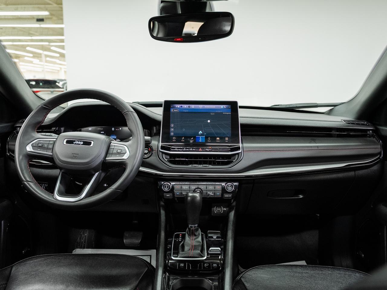 2024 Jeep Compass TRAILHAWK 4x4 | Pano roof | BSM | ACC | CarPlay Photo