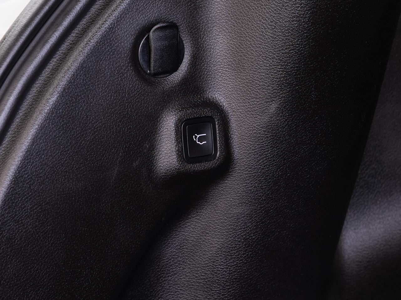 2024 Jeep Compass TRAILHAWK 4x4 | Pano roof | BSM | ACC | CarPlay