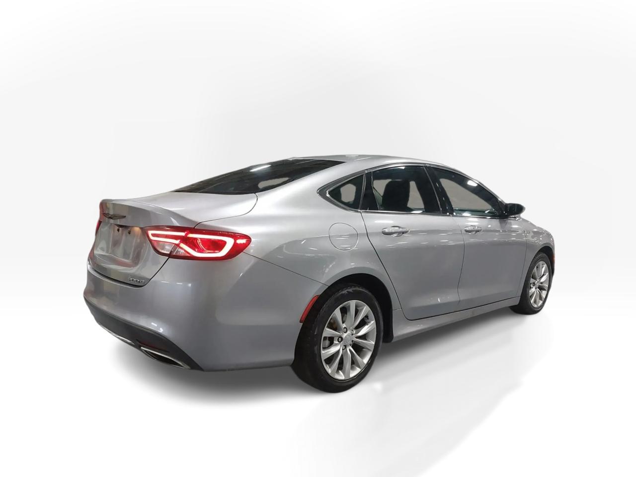 2015 Chrysler 200 C Photo4