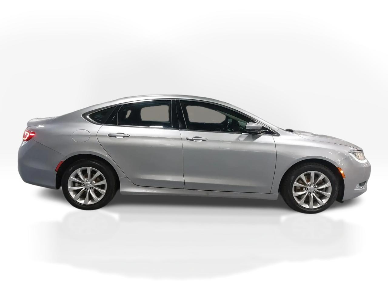 2015 Chrysler 200 C Photo