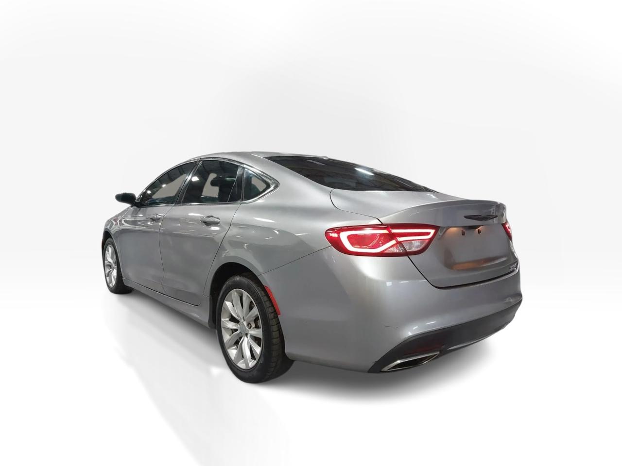 2015 Chrysler 200 C Photo