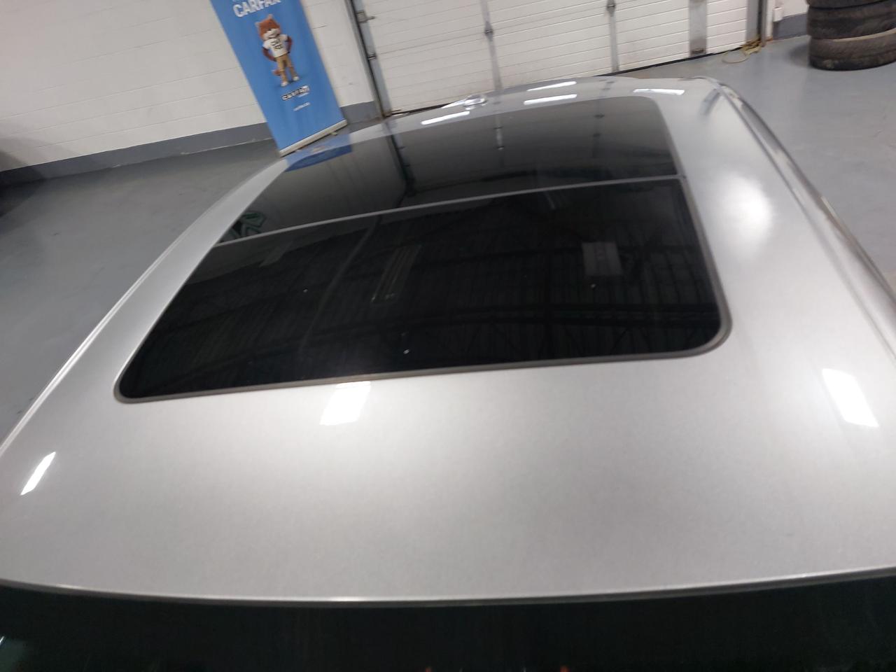 2015 Chrysler 200 C Photo