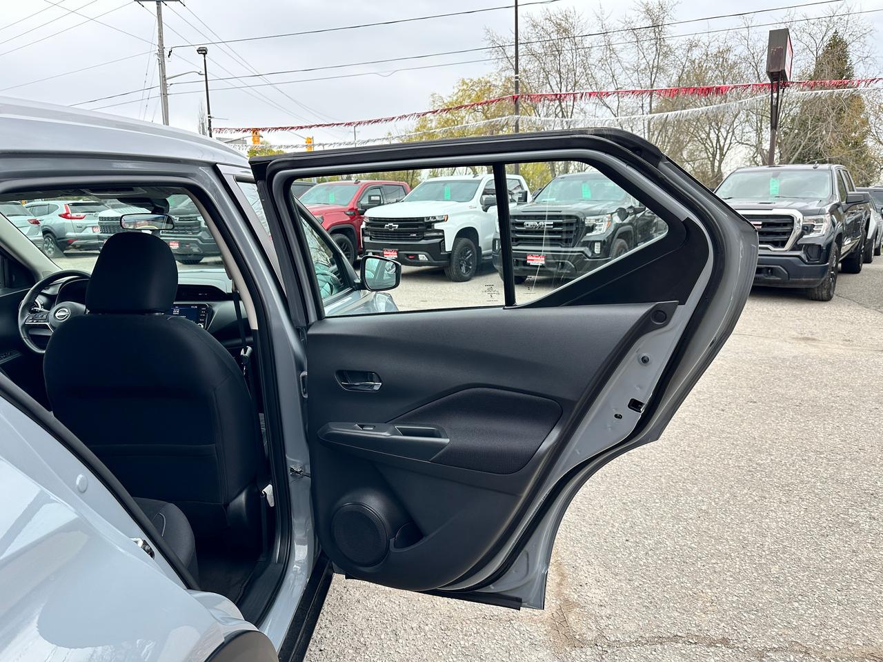 2024 Nissan Kicks SV FWD Heated Cloth XM Heated Steering RemoteStart - Photo #19