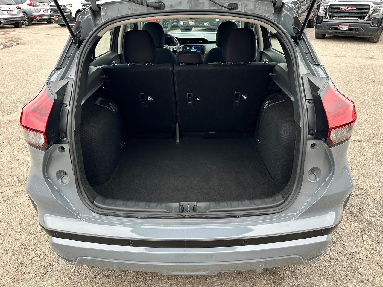 2024 Nissan Kicks SV FWD Heated Cloth XM Heated Steering RemoteStart Photo