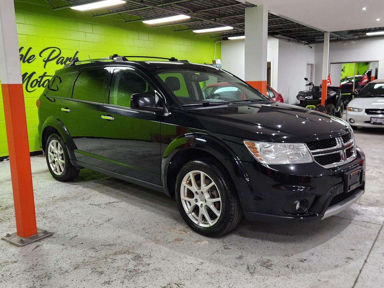 2017 Dodge Journey GT 7 PASS AWD NAVI HITCH LEATHER NO ACCIDENTS Photo