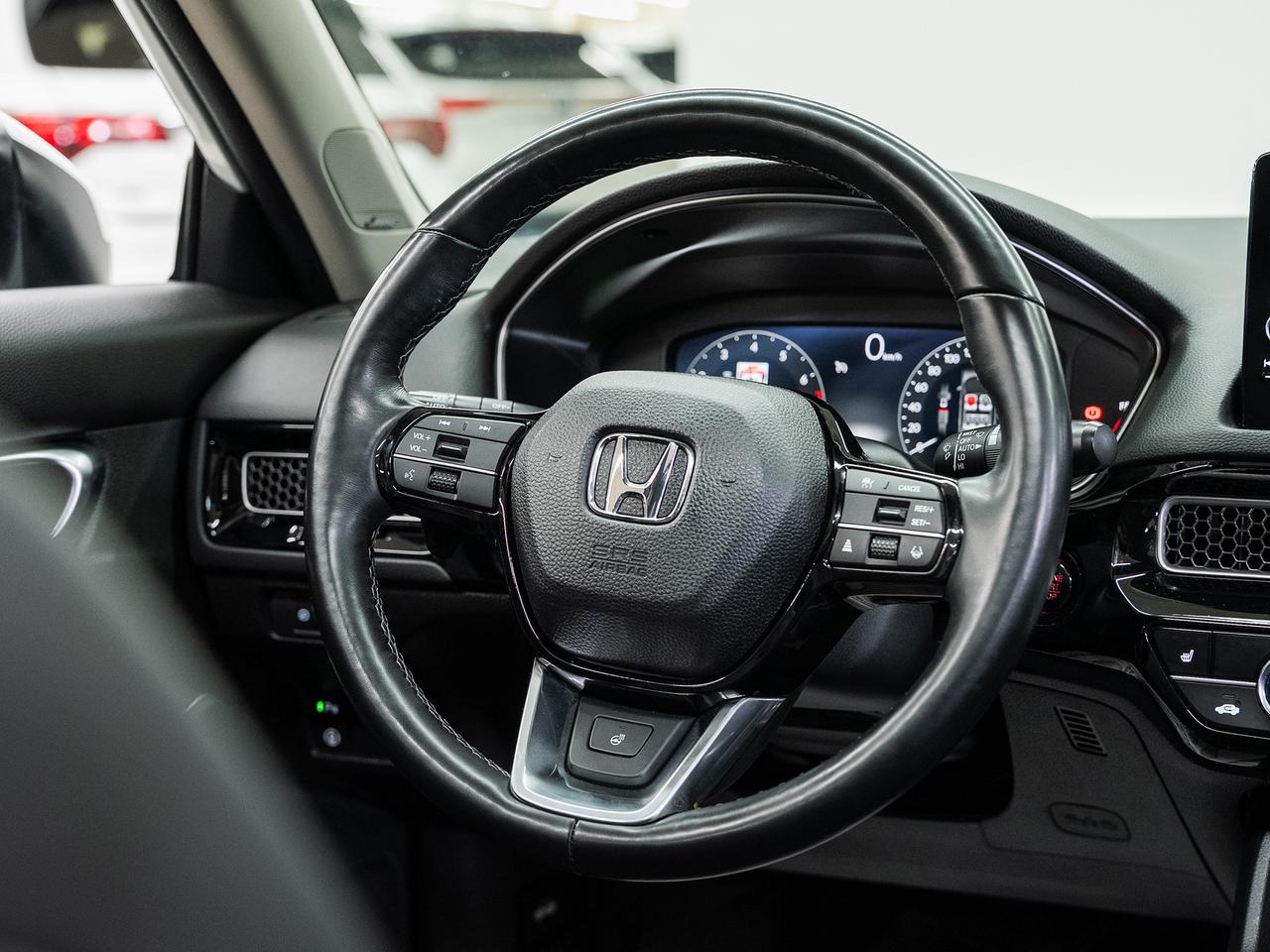2023 Honda Civic TOURING | Nav | Leather | Sunroof | BSM | CarPlay