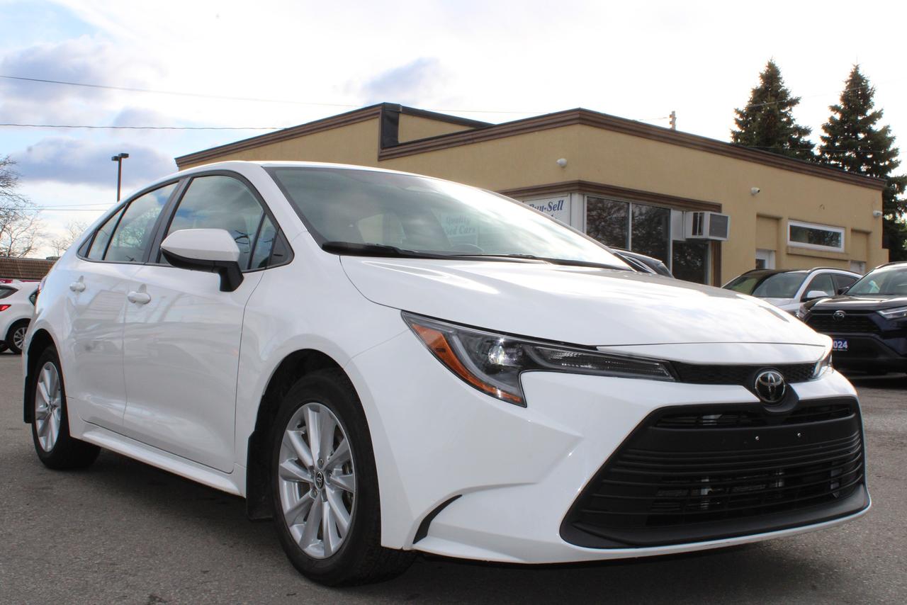 2025 Toyota Corolla LE Photo