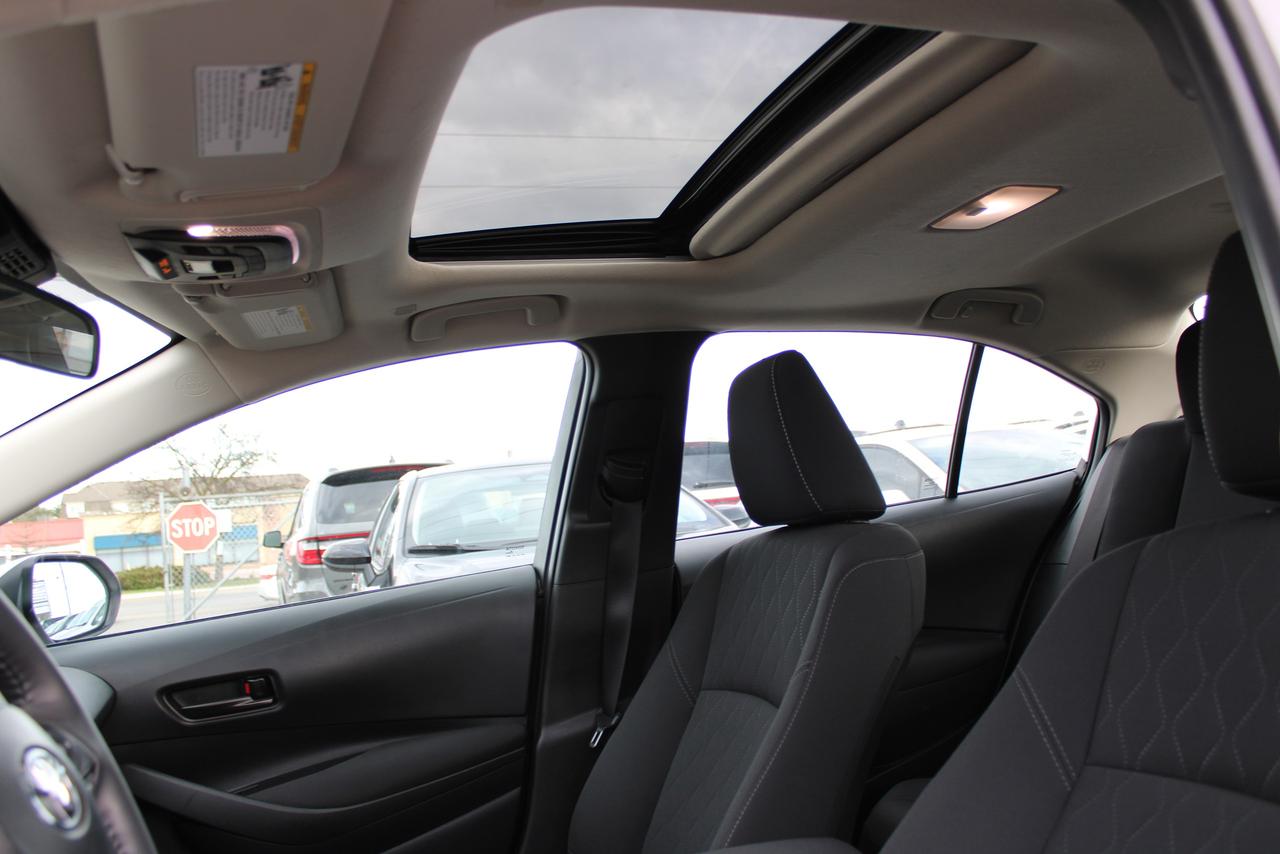 2025 Toyota Corolla LE Photo